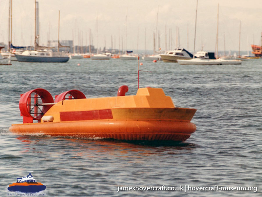 AP1-88 hovercraft testing model at sea -  (credit: The <a href='http://www.hovercraft-museum.org/' target='_blank'>Hovercraft Museum Trust</a>).